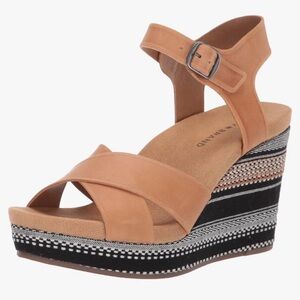 LUCKY BRAND Yarosan wedge sandal, desert. Size 6.5 true to size. High quality